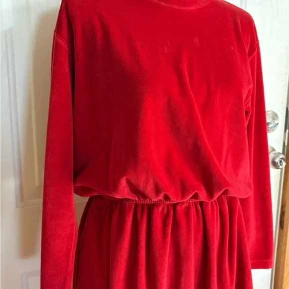 Vintage L.L. Bean Red Velour Long Sleeve Midi Dress Small Petite - Picture 3 of 15